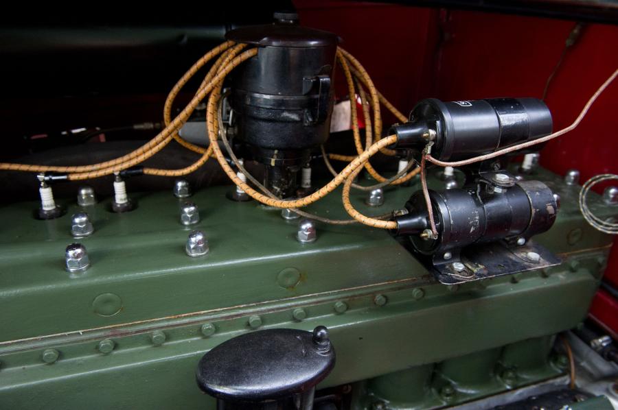  Packard Super Eight Model 1104 Coupe 1934 года  (фото 18 из 22)